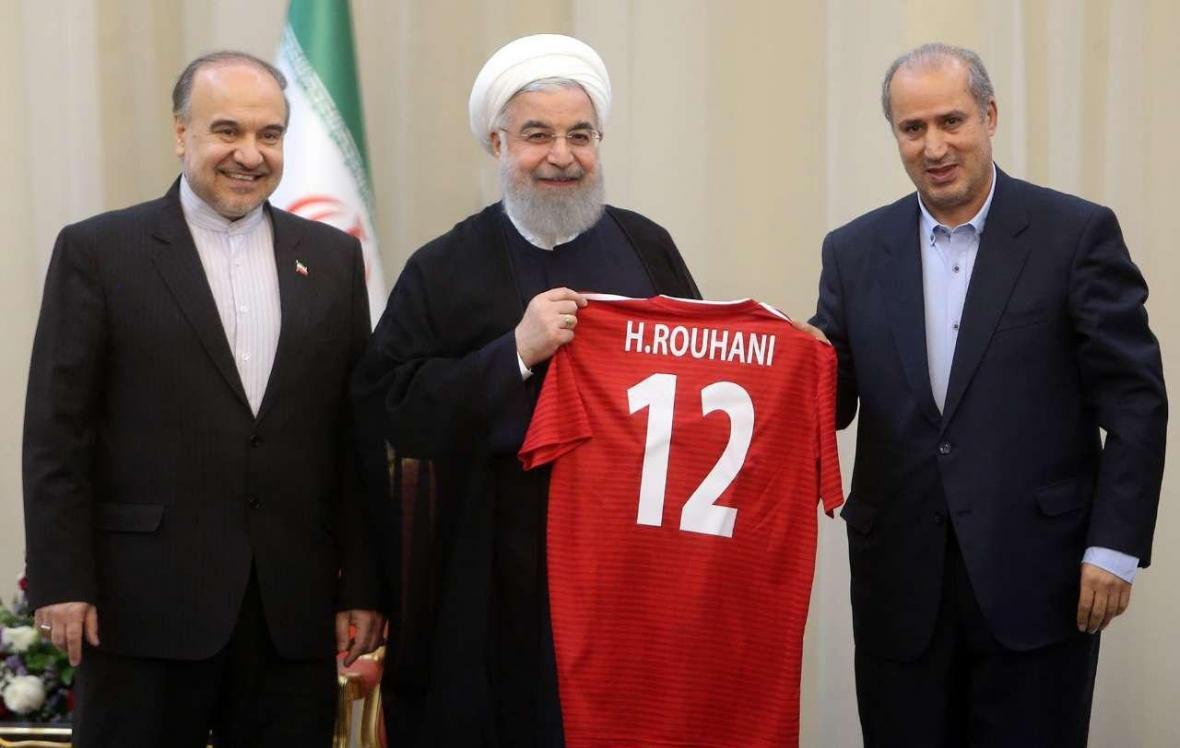 مشکل بزرگ برای دولت روحانی در صورت استیضاح سلطانی فر مشکل عظیم برای دولت روحانی در صورت استیضاح سلطانی فر