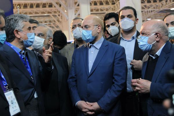 رئیس مجلس از بیست وپنجمین نمایشگاه نفت ایران بازدید کرد
