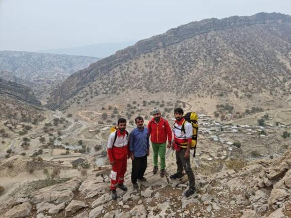 نجات جان مرد 51 ساله در ارتفاعات سرتنگ بیدک شهرستان باشت از طریق امدادگران هلال احمر